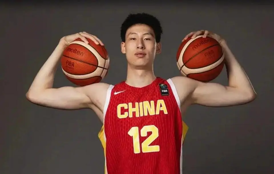 和杨瀚森, 场均, 尔高中 和杨瀚森, 场均, 尔高中