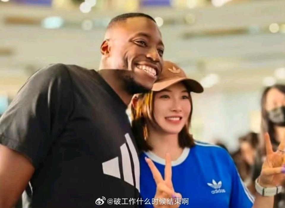 将霍洛威为 将霍洛威为