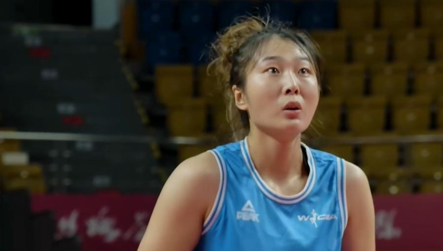 离场的意外, 个篮板 离场的意外, 个篮板